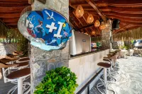 Ata Lagoon Beach Hotel - bars