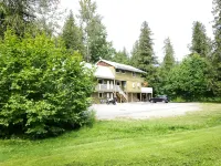 The Hitching Post Motel Hotels in Pemberton