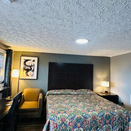 Catalina Airport Motel