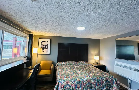 卡特琳娜機場汽車旅館