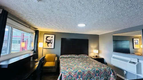 Catalina Airport Motel