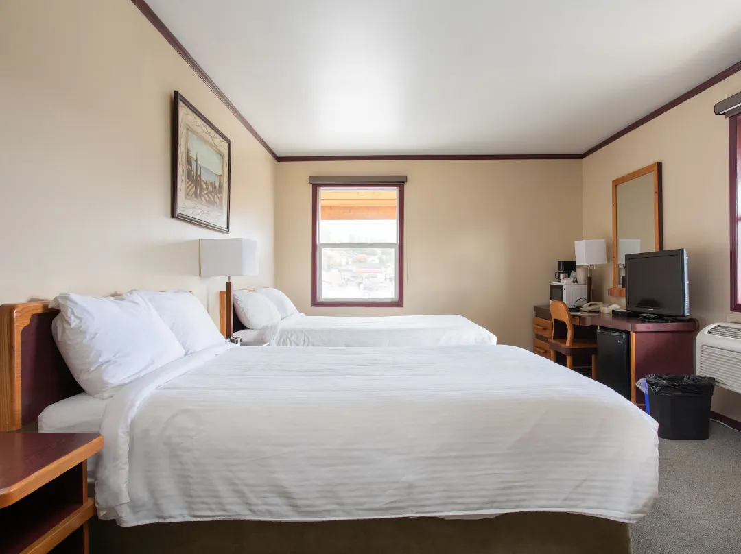 Creston Hotel - Creston