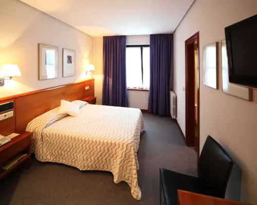 Hotel Anoeta โรงแรมใกล้หาด Ondarreta Beach