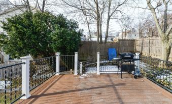 Home Near Skiing & Downtown Worcester