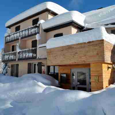 Appart' Hôtel Logis Le Griou Hotel Exterior