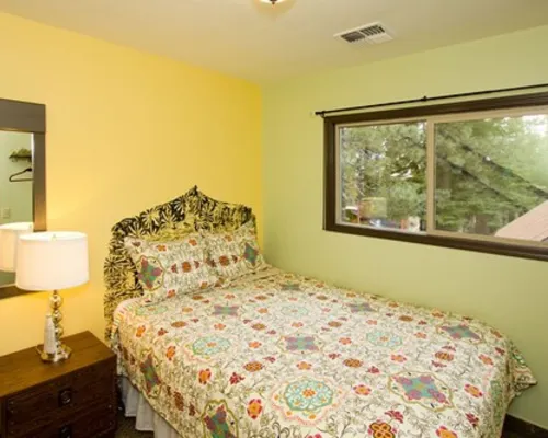 Moderne Hostel Hoteles en Mammoth Lakes
