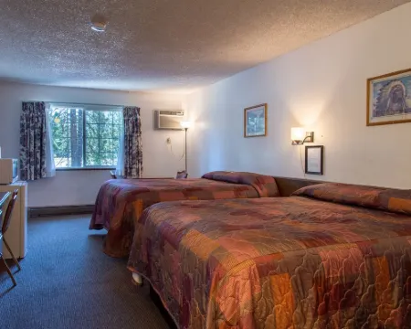 Sis Q Inn Hoteles en Weed