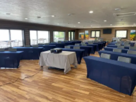 Lakeside Lodge Resort and Marina Hotels in Sublette County