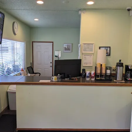 K&E Motor Inn