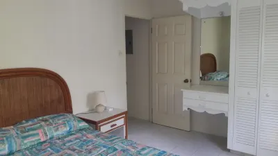 Apartment in quiet upscale Holetown area near Limegrove Centre and Beach Hotels in 