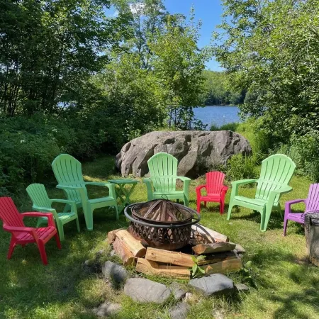 Four Season House - Lake Frontage with Kayaks & Dock