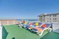 Breezy White Sands House Steps to Gulf Shore!