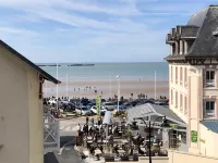 DDay Aviators le Manoir Hotels in Arromanches-les-Bains