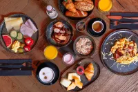 24 by Avenida - Mountain Residence - breakfast