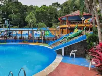 Yolonam Inn - Pools