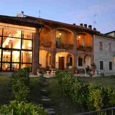テヌータ モンヴィローネ カントリー ハウス & レストラン Hotel Exterior