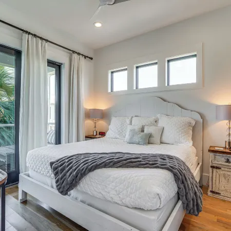 Luxe Beachfront Windmark Cottage w/ Deck!