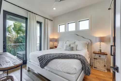 Luxe Beachfront Windmark Cottage w/ Deck!