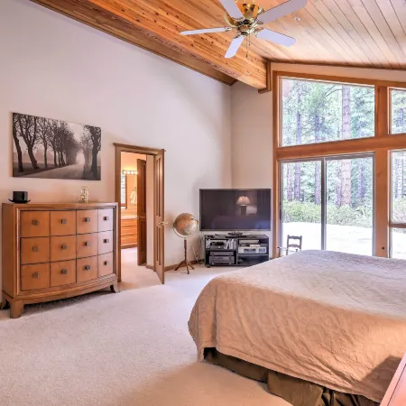 Mtn and Lake Views Incline Village Ski Chalet