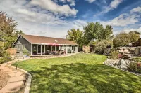 Large Yard + Hot Tub: Reno Retreat!