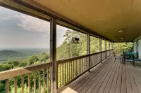 Bring a Pet: Bostic Cabin w/ Mtn Views! - 3성급
