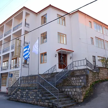Parnon Hotel