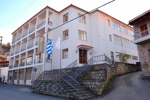 Parnon Hotel - Pet friendly