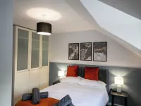 House Sleeps6-garden-petsok-parking-long Stay Disc Hotels in Rushcliffe District