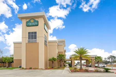 La Quinta Inn & Suites by Wyndham Lake Charles - Westlake