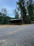 Hana Cabin at Windrock Ridge: Sleeps 5, Pet Friendly, Trail Access