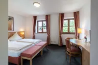 Alter Hof Hotels in Grasbrunn