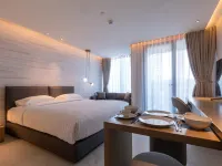 Ashley Hotel BKK Отели рядом с достопримечательностью «Торговый центр SeenSpace»