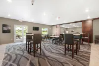 Cobblestone Hotel & Suites-Bellefontaine