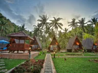 Mahaloka Valley Nusa Penida Hotels near Turtle Beach