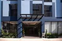 J & L Residence and Spa Hotels near Victoria Gardens