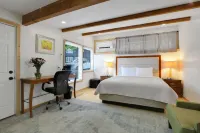 Overlook Hotel Hotels in Saugerties