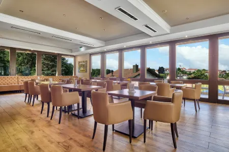 LuCA HOTEL Отели в г. Байериш-Айзенштайн