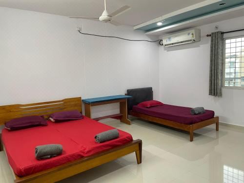 Elysium Inn - Housity