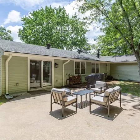4-bedroom house in peaceful Fredericksburg  VA with WiFi, AC  Enjoy your stay