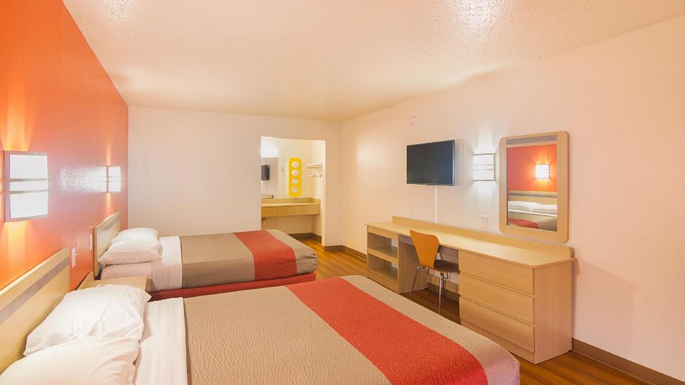 Motel 6 Windsor, on