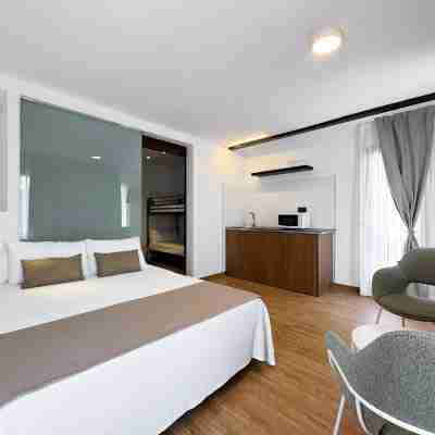 Emerald Sun Hotel Rooms