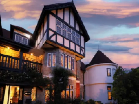 Petit Hotel & Restaurant Old Age