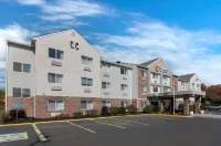 Comfort Inn & Suites Zanesville City Center Hotels in Jefferson Township