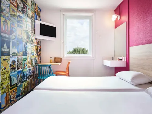 Hotelf1 Toulon Est la Valette - 2-Star