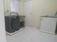 Charming 2-bedroom house in Portmore with WiFi, AC