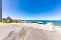 Charming Vacation Rental on Harker's Island