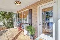 Coastal Cottage near DT Bluffton w/ Golf Cart