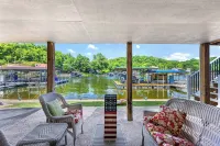 The Lake Shack Waterfront Life