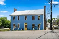 Martha's GuestHouse - Historic Downtown Dandridge! Ripleys Attraction Discounts
