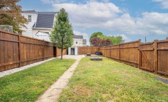 Historic Retreat Gateway